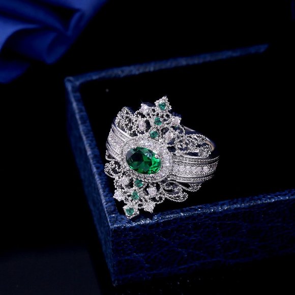 NEW 925 Silver Emerald Diamond Crown Luxury Ring - Picture 5 of 8